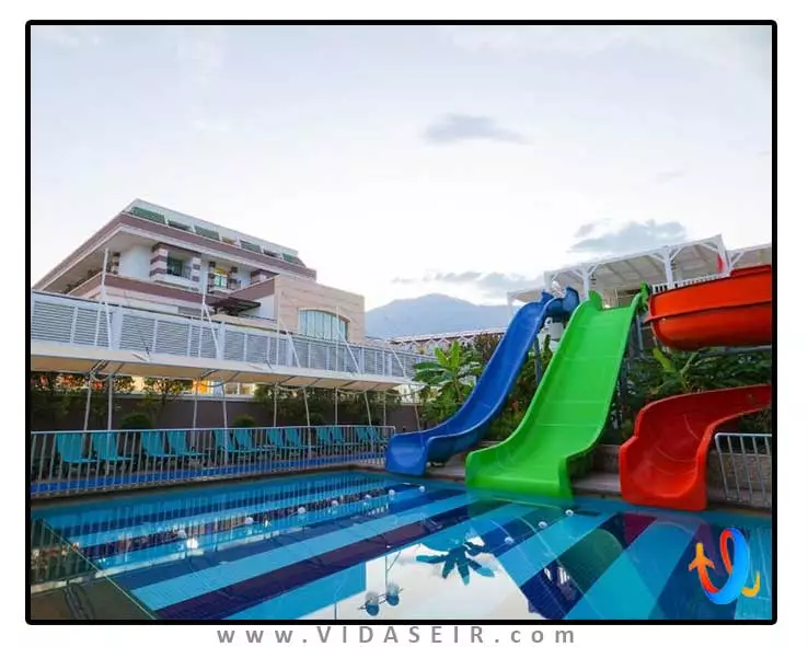 کریستال دلوکس آنتالیا